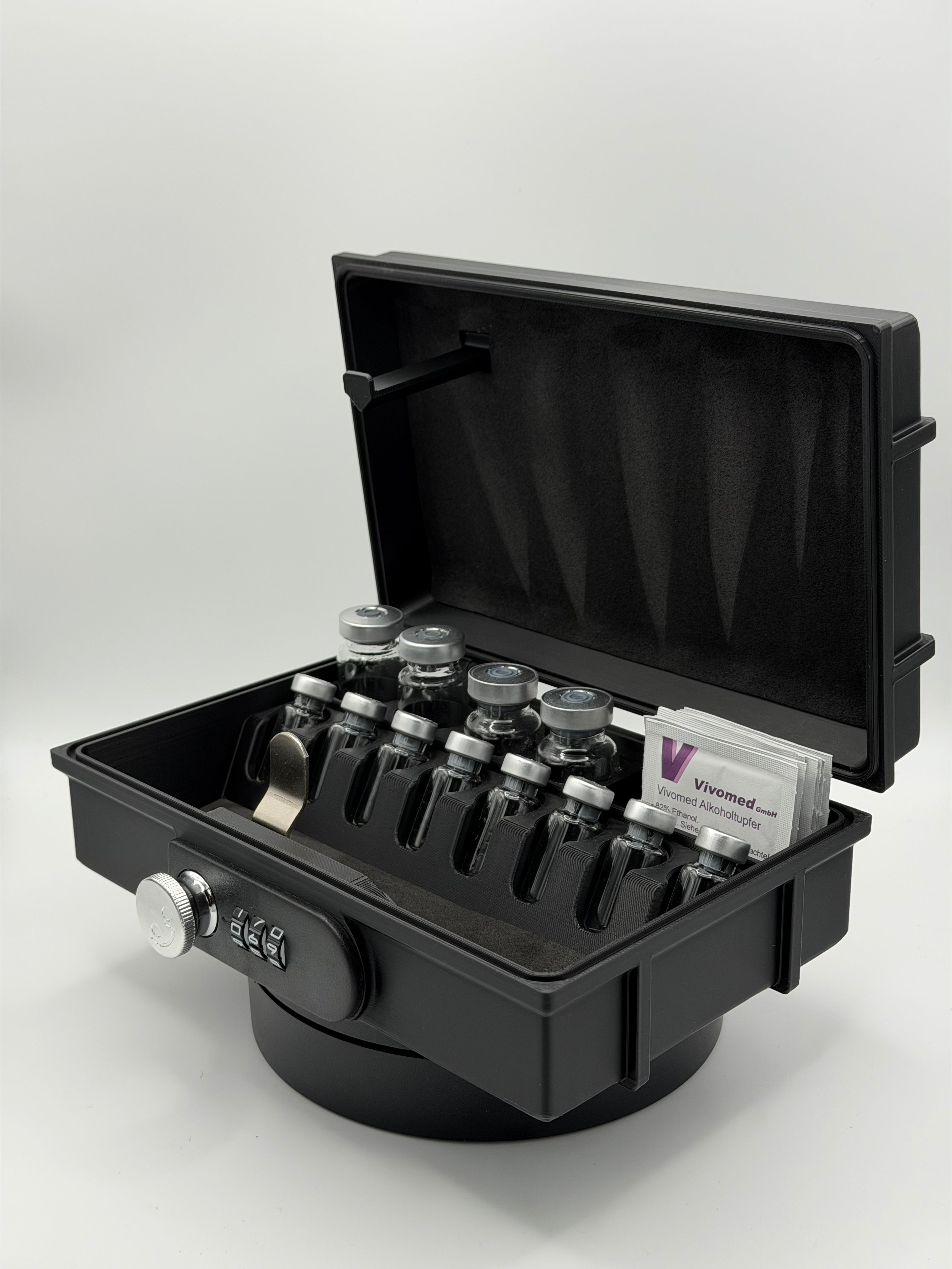 RobinFit Vial Box V3 Secure, robuste Aufbewahrungsbox für Vials, aus langlebigem Material, gut sichtbar auf einem weißen Hintergrund.