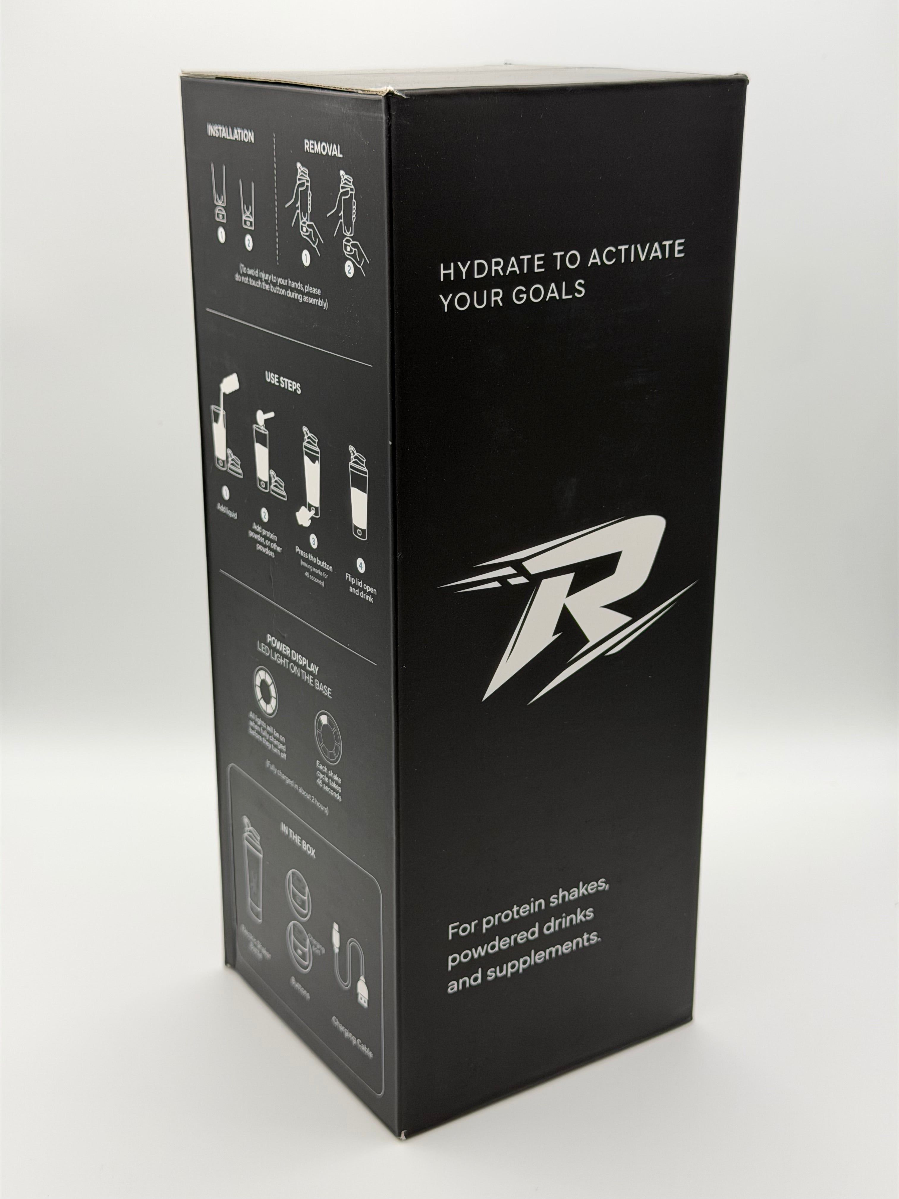 RobinFit elektrischer Shaker mit 600ml Fassungsvermögen, aus hochwertigem Kunststoff, ideal für Proteinshakes und Getränke.
