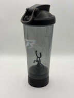 Elektrischer RobinFit Shaker mit 600 ml Fassungsvermögen, USB-aufladbar, aus robustem Kunststoff, für proteinreiche Getränke.