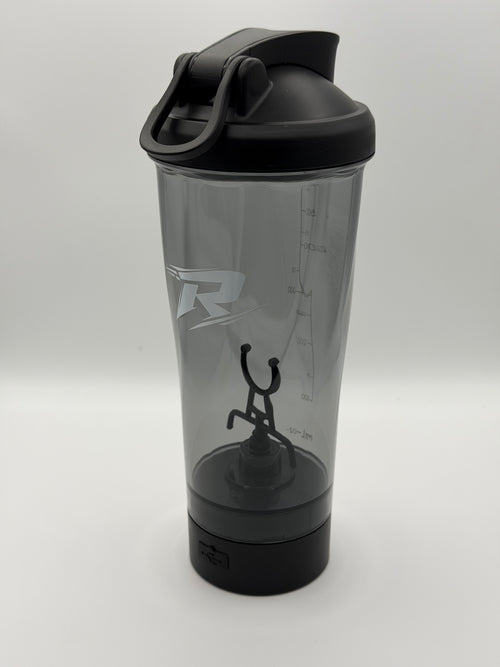 Elektrischer RobinFit Shaker mit 600 ml Fassungsvermögen, ideal zum Mischen von Protein- und Fitnessgetränken.